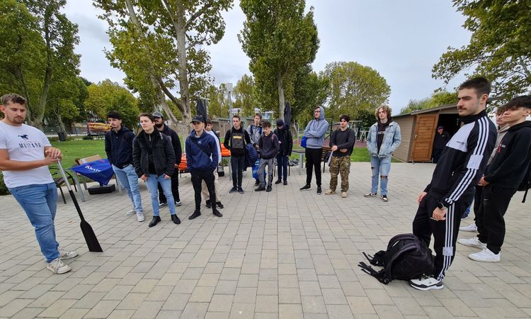 Csapatépítésen a 13B
