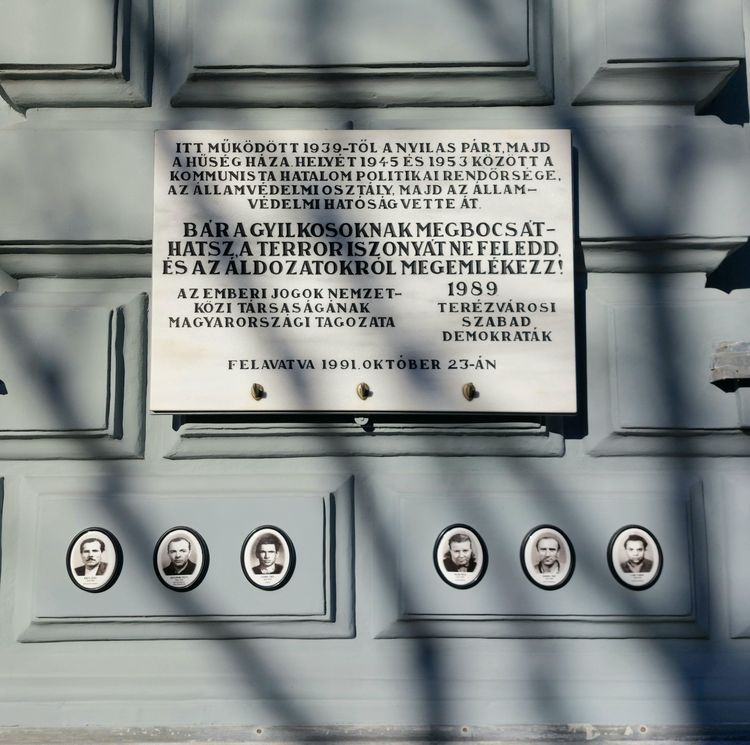 Kirándulás-Budapest-Terror Háza