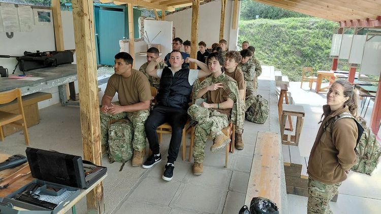 Kadétok újabb programON